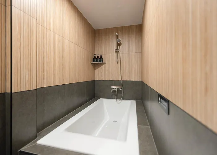 Yuhyu Hotel *