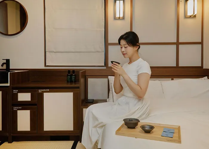 Yuhyu Hotel *